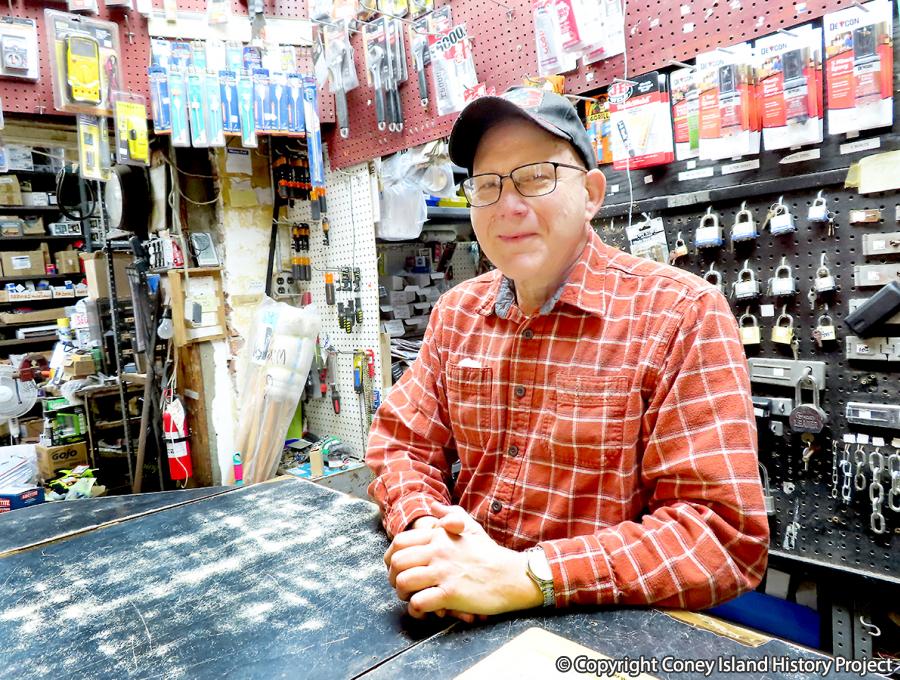 Steven Feinstein, owner of Wilensky Hardware store. Photo © Charles Denson.